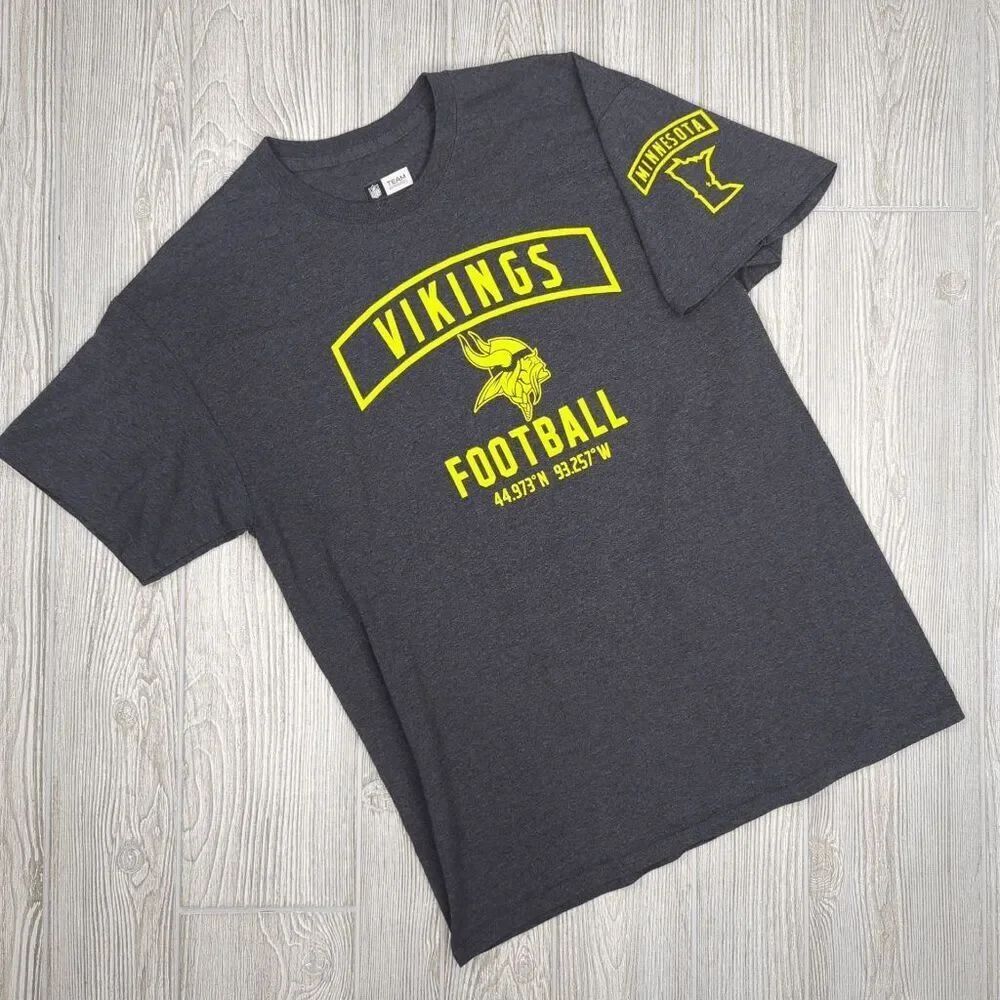 NFL Team Apparel Minnesota Vikings Gray Crewneck T-Shirt Men's Size Large